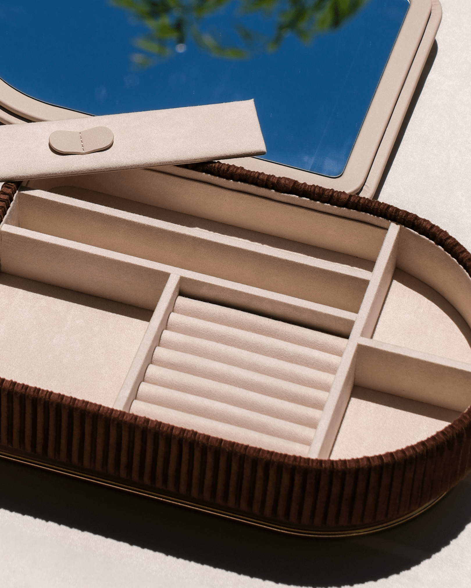 siena jewelry box - Akuasonic